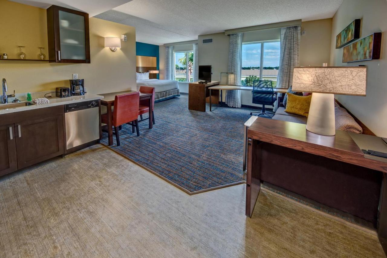 Residence Inn Fort Lauderdale Pompano Beach Central Bagian luar foto